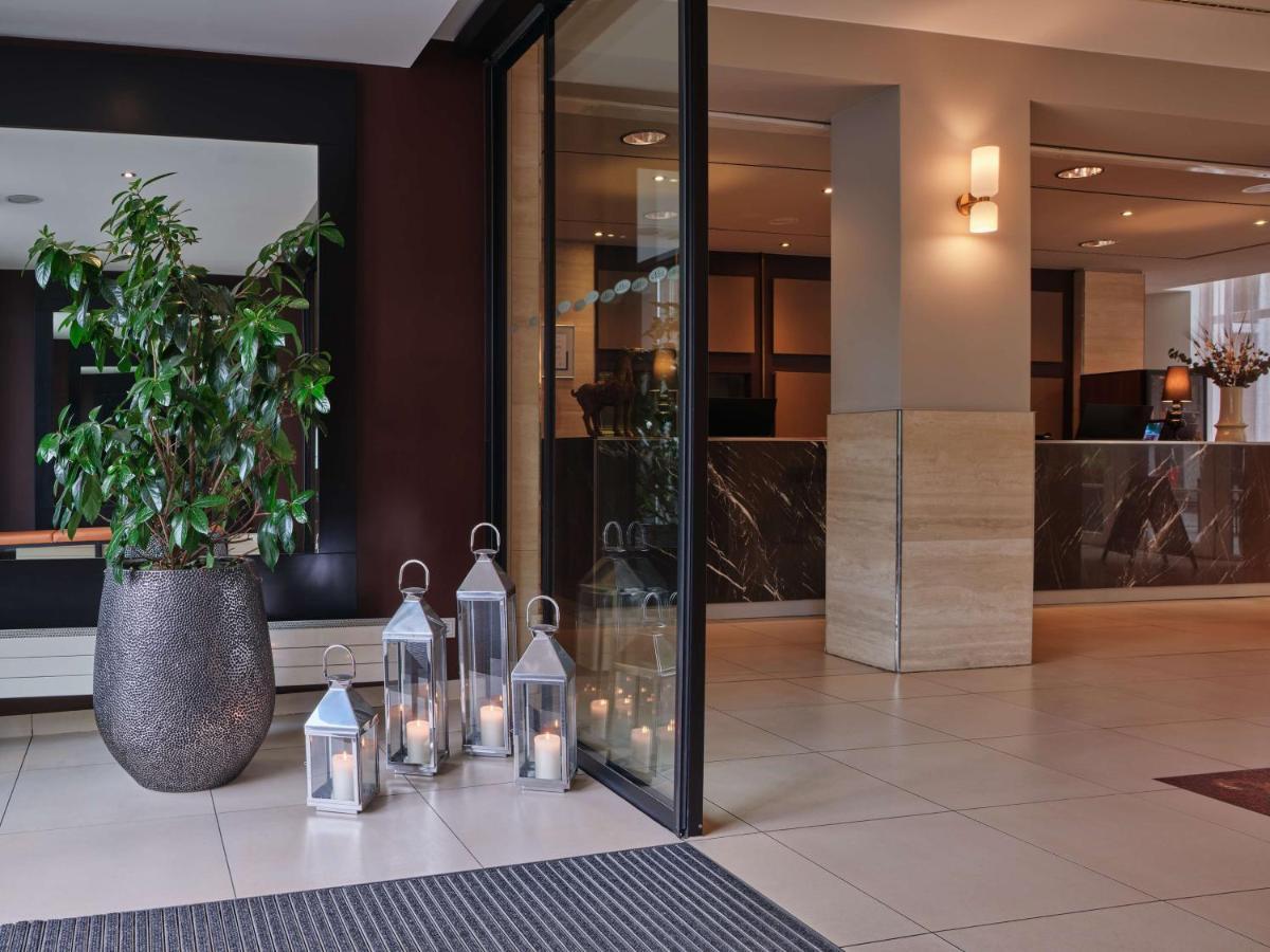 Adina Apartment Hotel Berlin Checkpoint Charlie Exterior foto