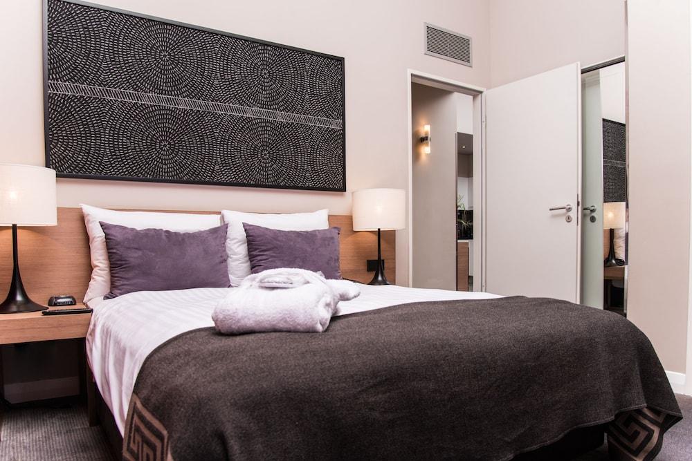 Adina Apartment Hotel Berlin Checkpoint Charlie Exterior foto